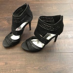 Rampage Black Peep Toe Pumps